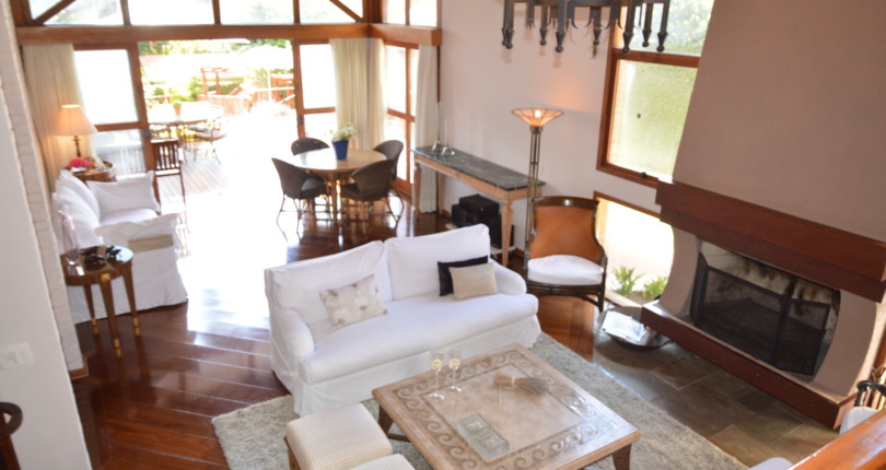 Oportunidade! Casa à venda no Capivari!