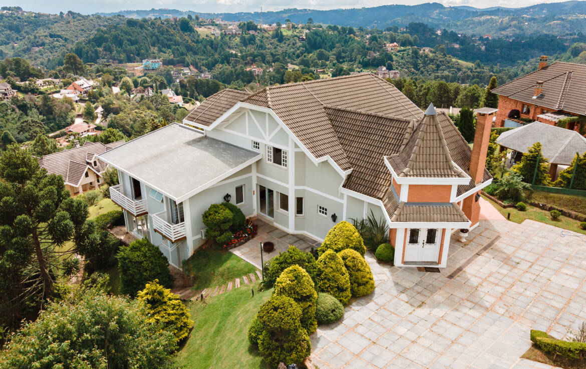 Casa a venda em campos do Jordão