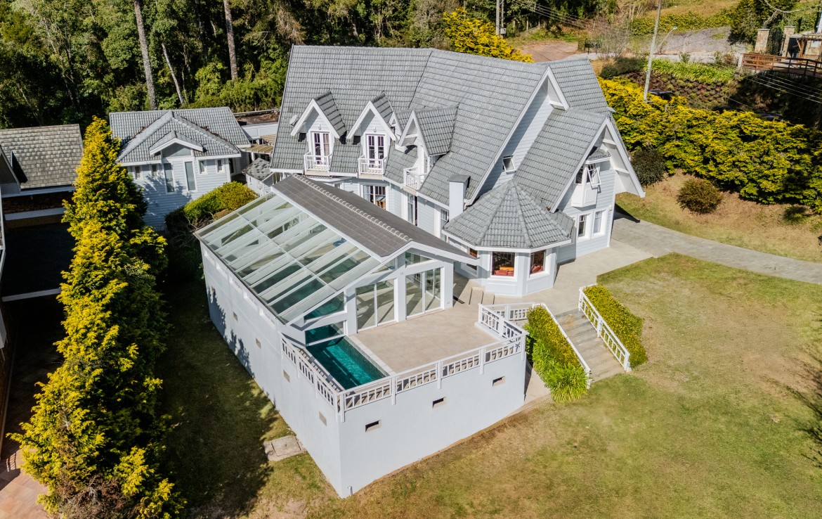 casa a venda em campos do jordão
